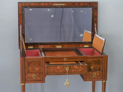 null COIFFEUSE with compartments opening with a tray gathered with mirror (stitching)...