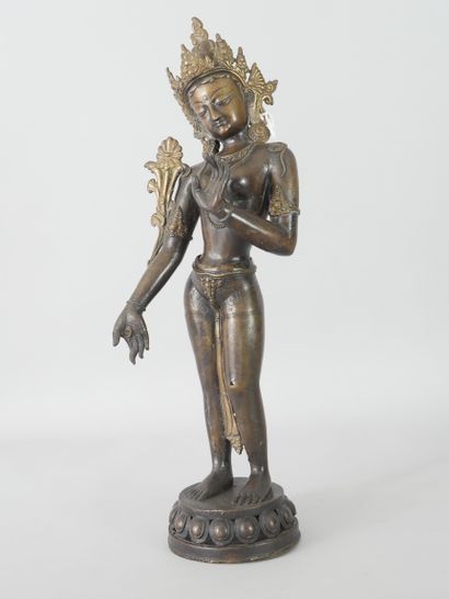 null TIBET, 20th century. Subject representing a standing Boddhisattva (Maitreya?)...