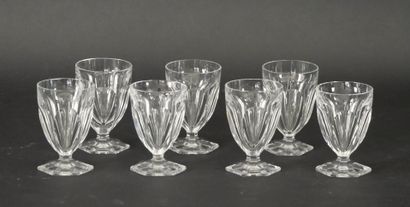 null BACCARAT, Harcourt model. Set of seven liqueur glasses. (chips on one).