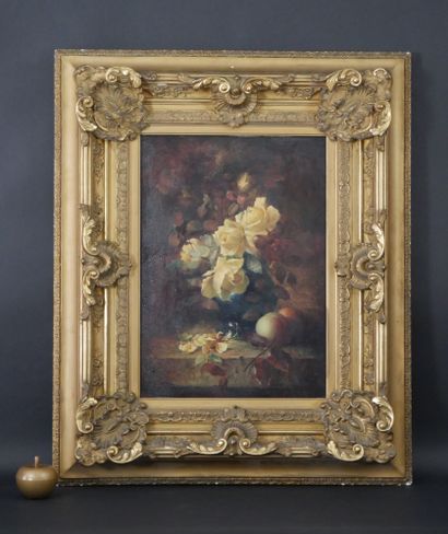 null MERY (XIXe) Still life with a bunch of roses and peaches. Oil on canvas signed...