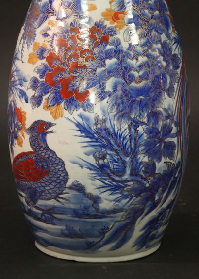 null LARGE VASE of baluster form out of porcelain with decoration in blue and white...