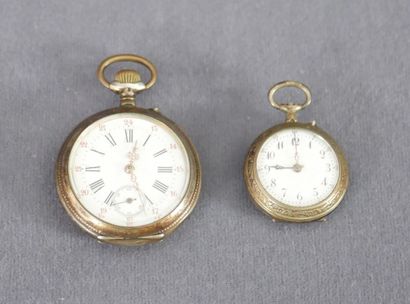 Lot of two 800°/00 silver collar watches...