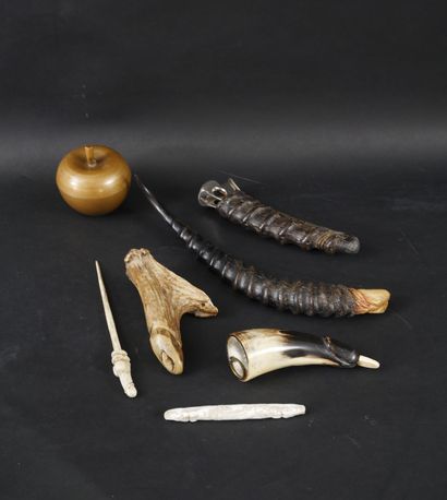 null Lot comprising five phallic objects:
-a carved antelope monache cigar cutter.
-A...