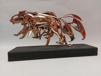 null ARMAN (1928-2005). The panther, 1990. Bronze multiple with gilt patina signed,...