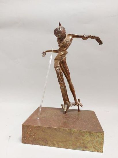 null Salvador DALI (1904-1989). Rose-headed woman, 1981. Bronze multiple with gilded...