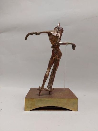 null Salvador DALI (1904-1989). Rose-headed woman, 1981. Bronze multiple with gilded...