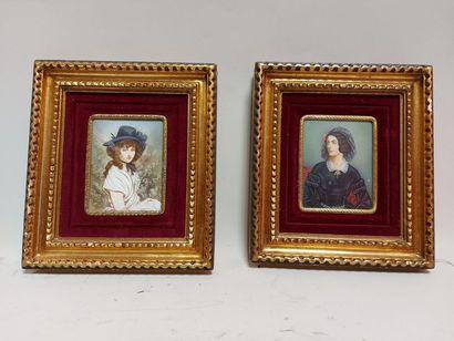 null Suite of 4 monogrammed miniatures depicting young women. 8.5 x 6.5 cm