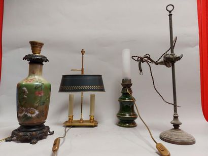 null Lot including a hot-water bottle lamp, a Napoleon III period porcelain oil lamp...