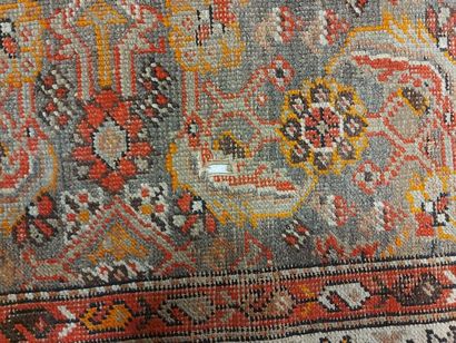null MOSSOUL FERAGHAN RUG (Iran) late 19th century woollen rug with field herati...