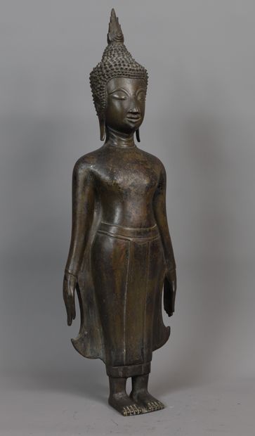 null LAOS, XIXème. BOUDDHA en bronze. H: 54 cm