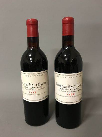 null 2 Blle Chateau HAUT-BAILLY (Graves) mise Sanders 1966 - Very nice