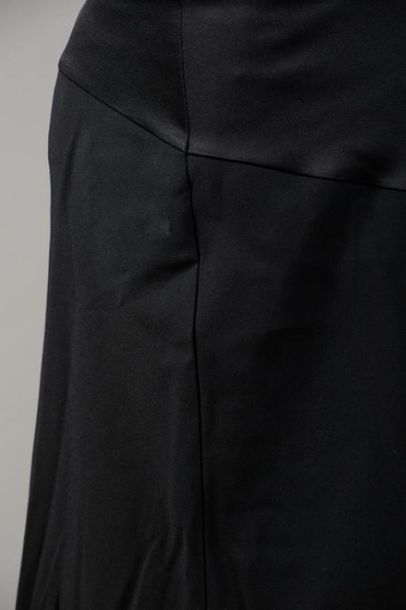 null *DVF - Diane Von Fürstenberg

Set of clothes size 2 including:

-Silk wallet...