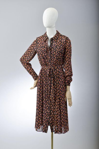 null *DVF - Diane Von Fürstenberg

Set of clothes size S including:

-Wrap dress...