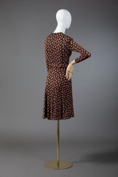 null *DVF - Diane Von Fürstenberg

Set of clothes size S including:

-Chiffon long...