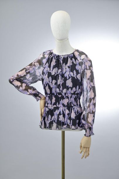 null *DVF - Diane Von Fürstenberg

Set of clothes size S including:

-Stretch cotton...