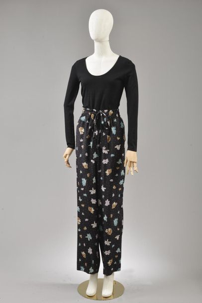 null *DVF - Diane Von Fürstenberg

Set of clothes size S including:

-Cotton and...