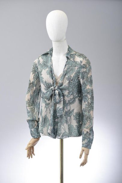 null *DVF - Diane Von Fürstenberg

Set of clothes size S including:

-Cotton T-shirt,...