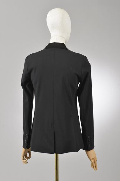 null *DVF - Diane Von Fürstenberg

Set of clothes size 0 including:

-Dress in jersey...
