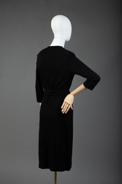 null *DVF - Diane Von Fürstenberg

Set of clothes size 0 including:

-Stretch triacetate...