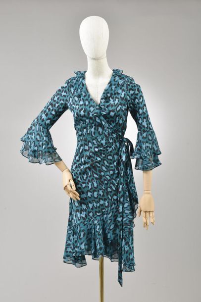 null *DVF - Diane Von Fürstenberg

Set of clothes size 10 including:

-Dress in viscose...