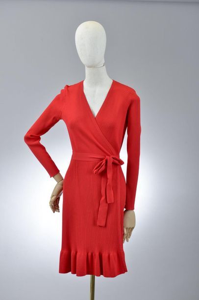 null *DVF - Diane Von Fürstenberg

Clothing set size XS comprising:

-Crepe de Chine...