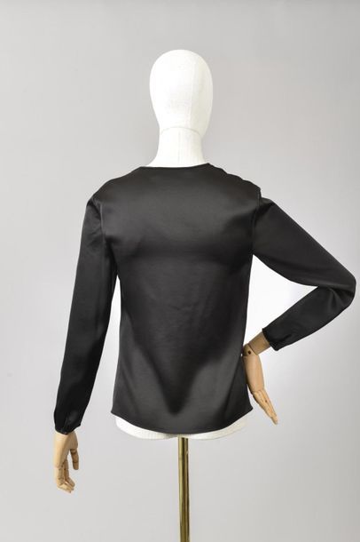 null *DVF - Diane Von Fürstenberg

Set of clothes size XXS including:

-Merino wool...