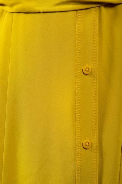 null *DVF - Diane Von Fürstenberg

Clothing set size L including:

-Cotton pyjamas,...