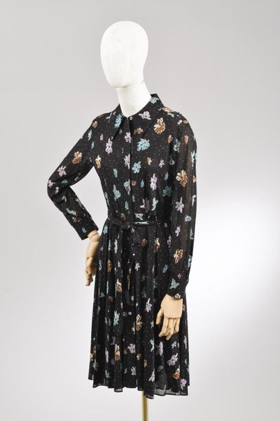 null *DVF - Diane Von Fürstenberg

Clothing set size L including:

-Mid-length nylon...