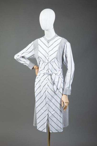 null *DVF - Diane Von Fürstenberg

Clothing set size XS comprising:

-Satin silk...