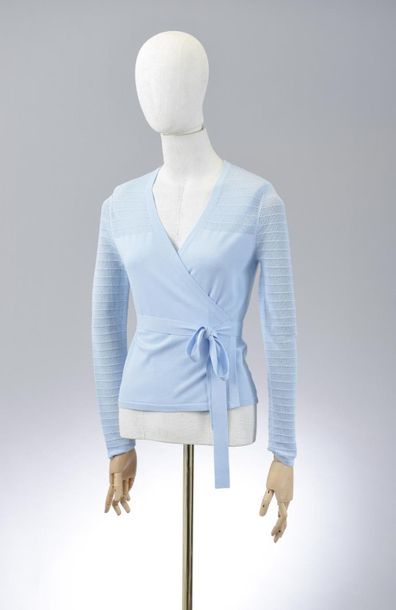 null *DVF – Diane Von Fürstenberg

Ensemble de vêtements taille XL comprenant:

-Pyjama...