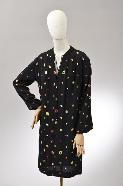 null *DVF - Diane Von Fürstenberg

Set of clothes size XL including:

-Wrap dress...