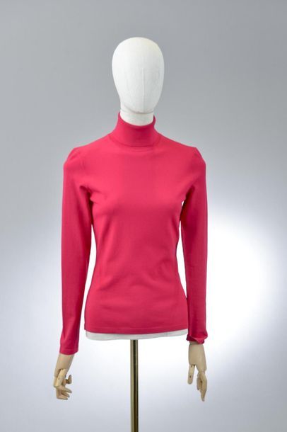 null *DVF - Diane Von Fürstenberg

Clothing set size XS comprising:

-Viscose turtleneck...