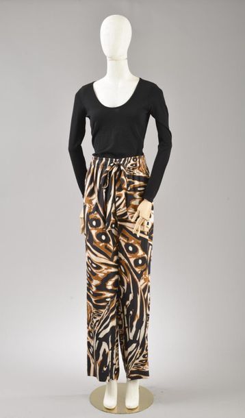 null *DVF – Diane Von Fürstenberg

Ensemble de vêtements taille XXS comprenant:

-Pantalon...