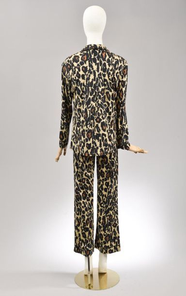 null *DVF - Diane Von Fürstenberg

Clothing set size XS comprising:

-Merino wool...