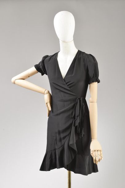 null *DVF - Diane Von Fürstenberg

Set of clothes size XXS including:

-Cotton pyjamas,...