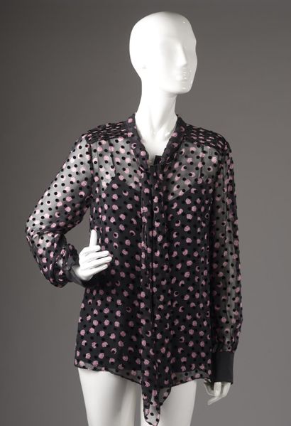 null * Diane Von Fürstenberg - DVF / Taille 14

Ensemble comprenant:

-Robe en soie...