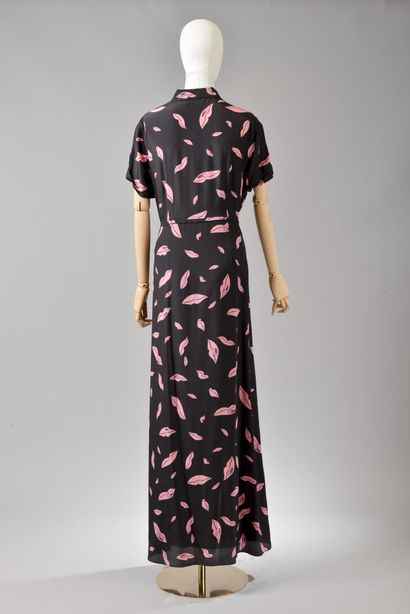 null Size 0, Set including:

Silk crepe de Chine maxi dress, "DVF Georgia" model,...