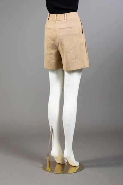 null Size 0, Set includes:

Jacket in stretch linen, Model "DVF Madison", sandy beige...