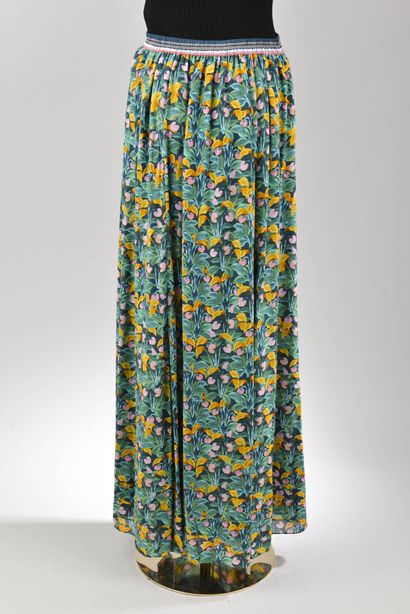 null Size XXS, Set includes:

Long skirt in cotton and silk voile, Model "DVF Heka",...