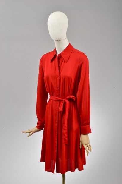 null Size XXS, Set includes:

Silk dress, Model "DVF Dory", red color said "Poinsettia"...