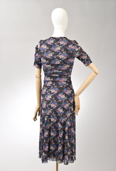 null *Taille XS DVF - Diane Von Fürstenberg

Ensemble comprenant:

-Robe portefeuille...