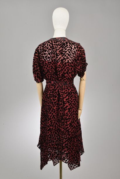 null *Taille XS DVF - Diane Von Fürstenberg

Ensemble comprenant:

-Robe portefeuille...