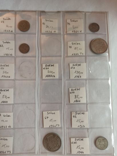 null 
FOREIGN




Lot of 
218 various coins of the WORLD in various metals (some...