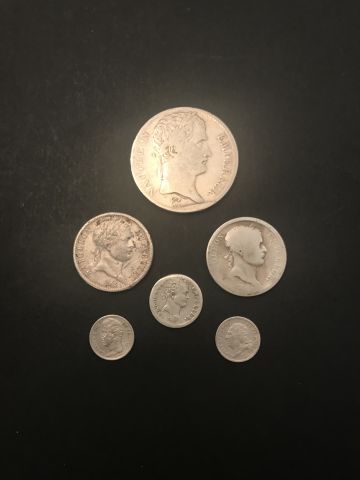 
Six pièces ARGENT :




5 Francs NAPOLÉON...