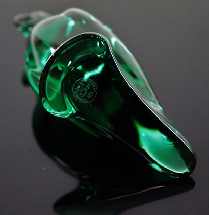 null BACCARAT.

Perroquet en cristal vert.

H_10,3 cm