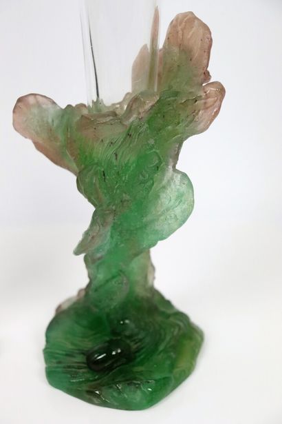 null DAUM France

Paire de vases Nature en pâte de verre et cristal.

H_34,5 cm