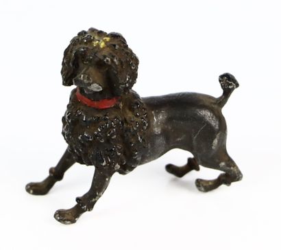 null Polychrome bronze poodle from Vienna.

Late 19th century.

H_5.7 cm L_6.5 c...