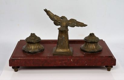 null Gilded regule inkwell composed of two inkwells and an eagle, resting on a cherry...
