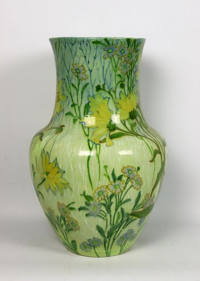 null Edmond LACHENAL.

Important vase à décor floral

Epoque Art Nouveau.

Signature...