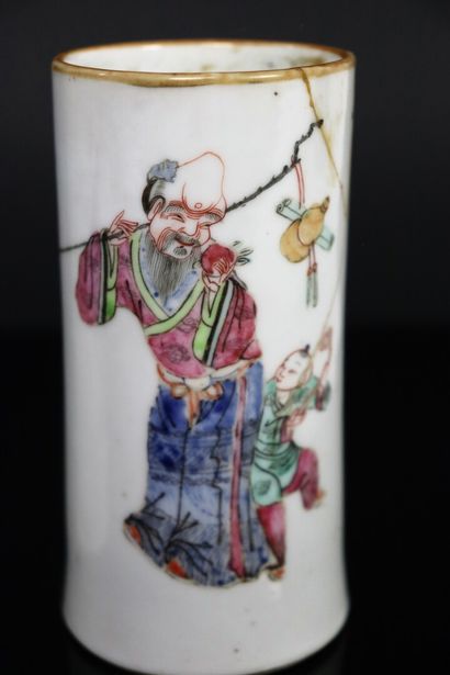 null CHINA.

Pair of polychrome porcelain brush pots with characters.

Mark with...